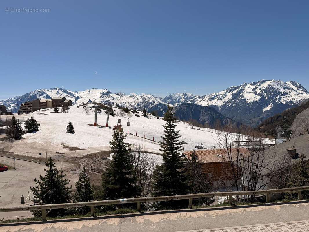 Commerce à HUEZ