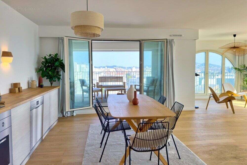 Appartement 126 m² à Marseille-2e  - photo 3