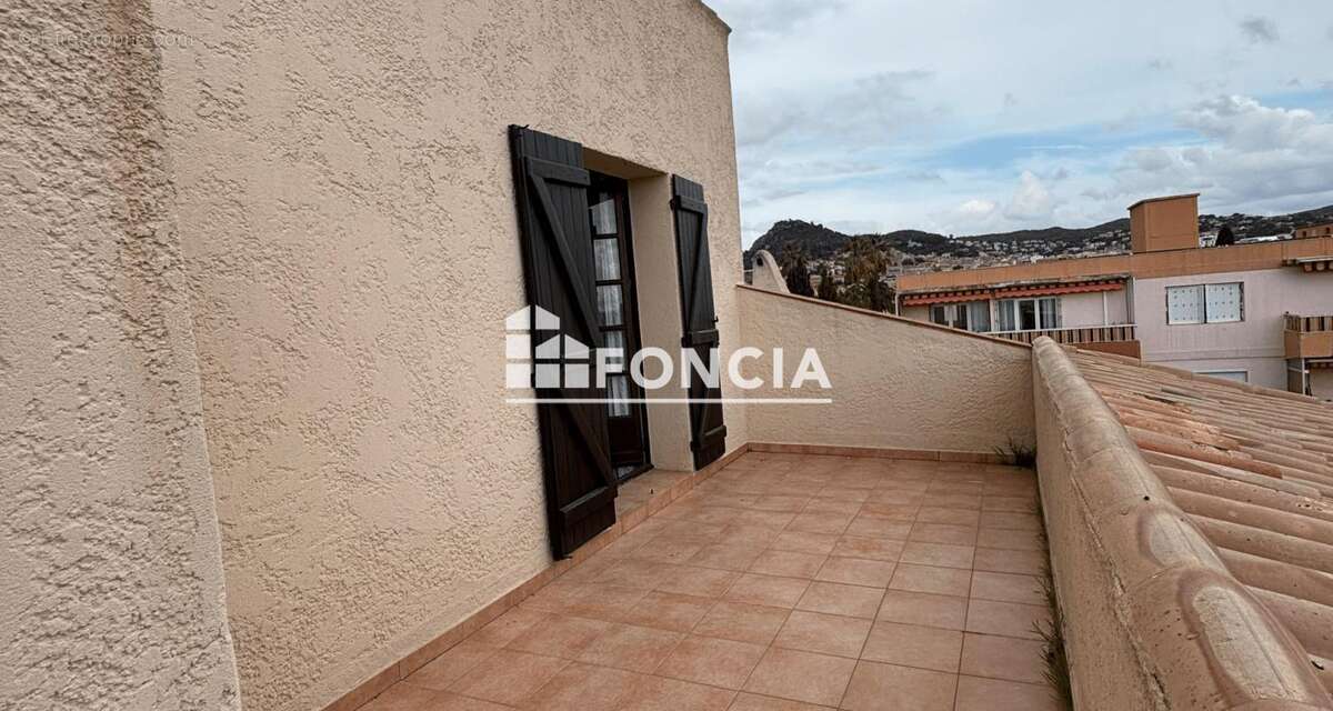 Appartement à HYERES