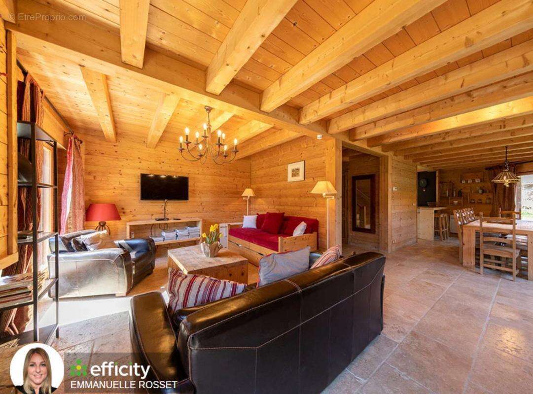 Maison à ESSERT-ROMAND