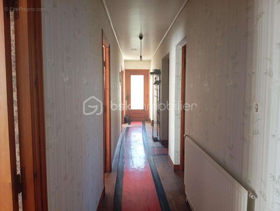 Maison à SAINT-SERVAIS