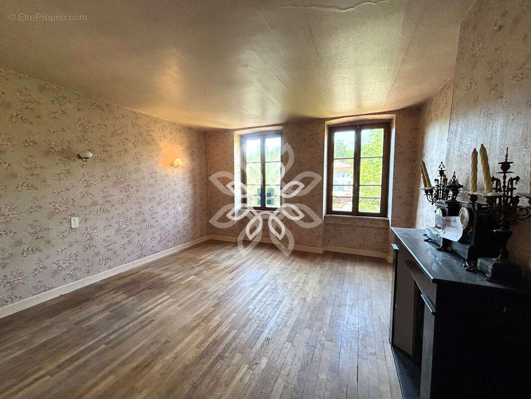 Maison à BOUDES