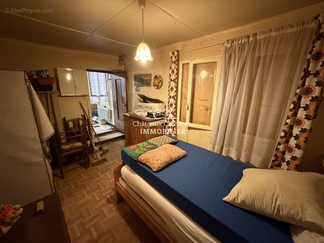 Maison à CUBIERES-SUR-CINOBLE