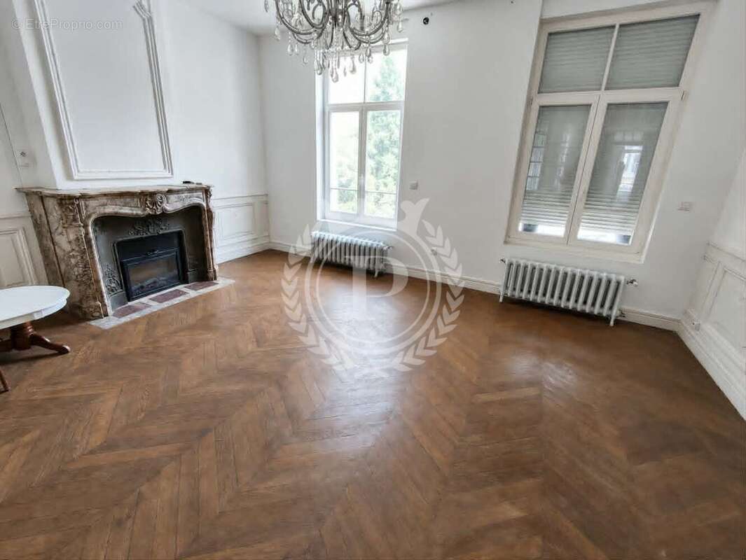 Maison 272 m² à Arras  - photo 6