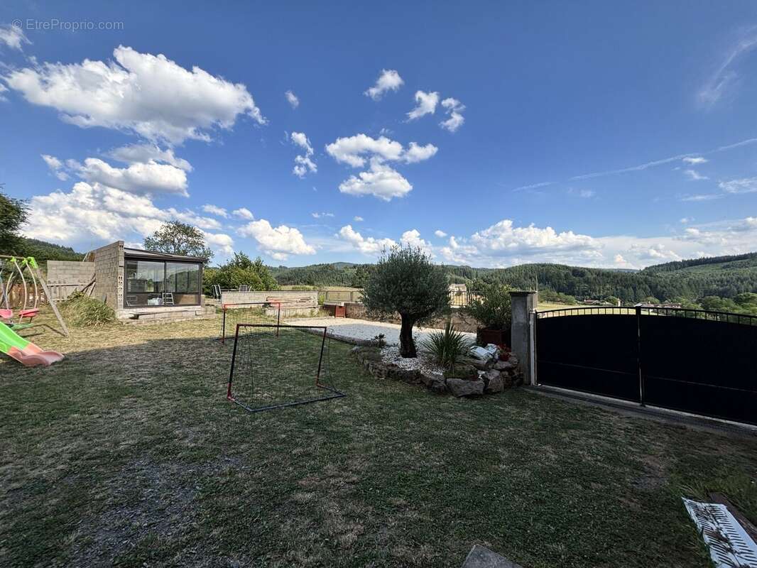 Maison 220 m² à Saint-Igny-De-Vers  - photo 5