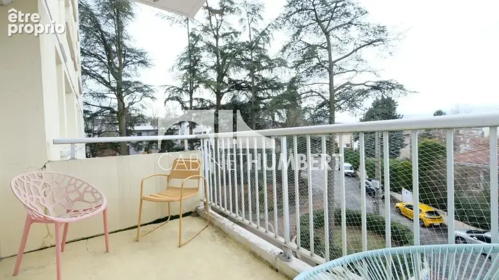 Appartement 87 m² à Saint-Etienne  - photo 7