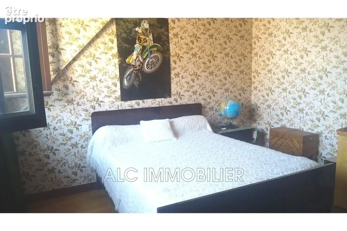 Maison 5 pièces 100 m² à vendre à Saint-Georges-Le-Gaultier (72130) - photo 4