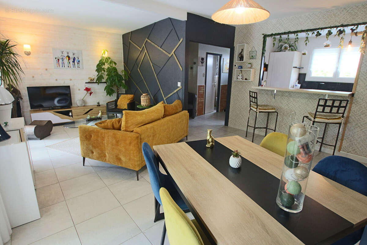 Maison à MIOS