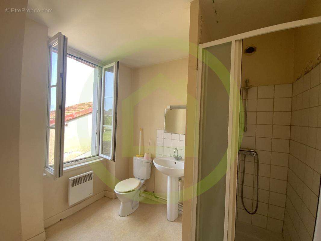 Maison à GENOUILLAC