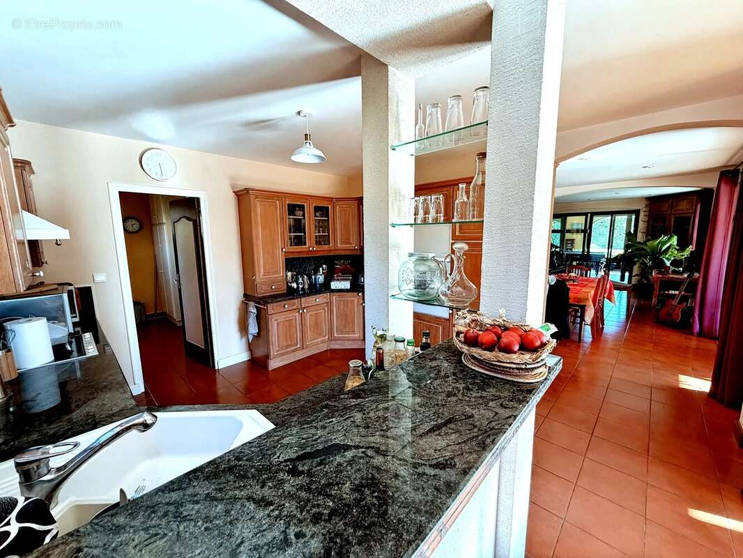 Maison à RAZAC-DE-SAUSSIGNAC