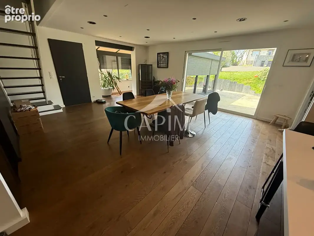 Maison Laignelet 7 pièce(s) - 6 Ch. 163.5 m2 - Garage - Terrasse - photo 7