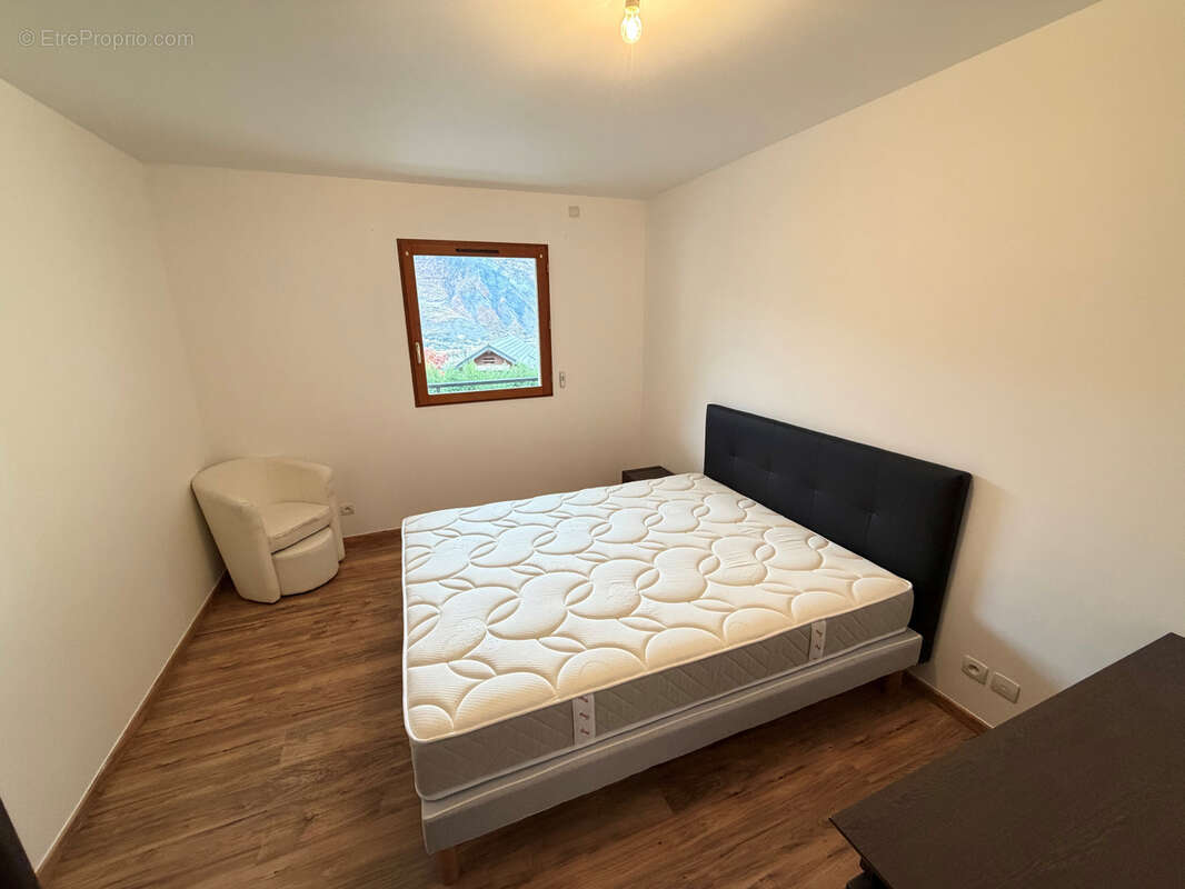 Appartement à SAINT-JEAN-DE-MAURIENNE