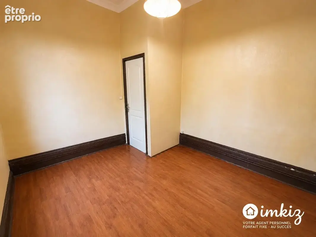 T2 de 50m² avec cachet à rénover - Fort potentiel - photo 8