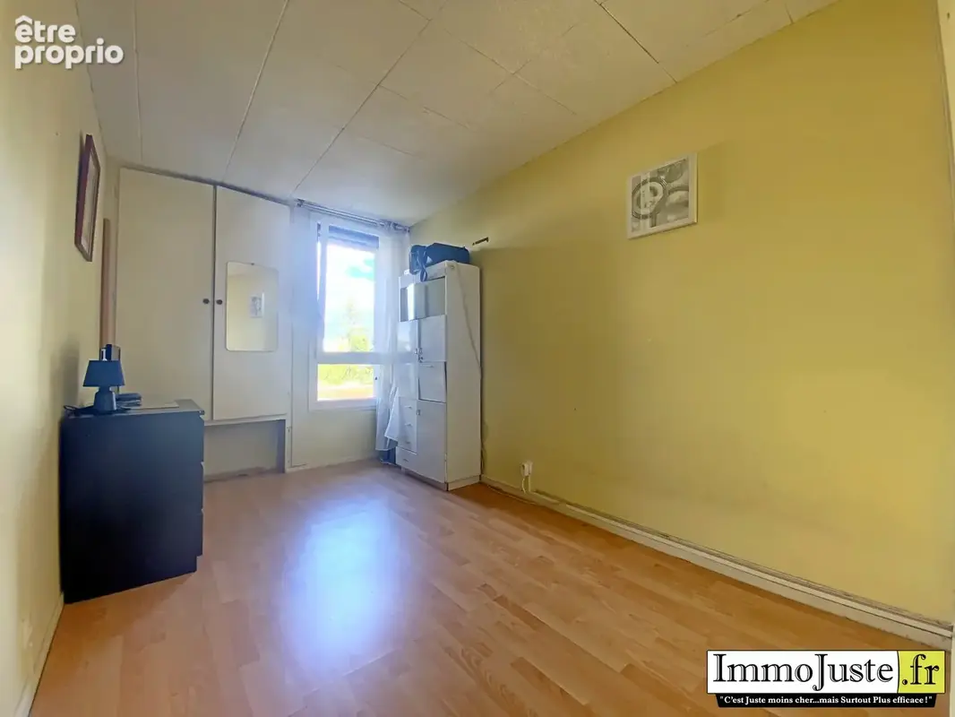 Appartement 4 pièces 80 m² à vendre à Elancourt (78990) - photo 7