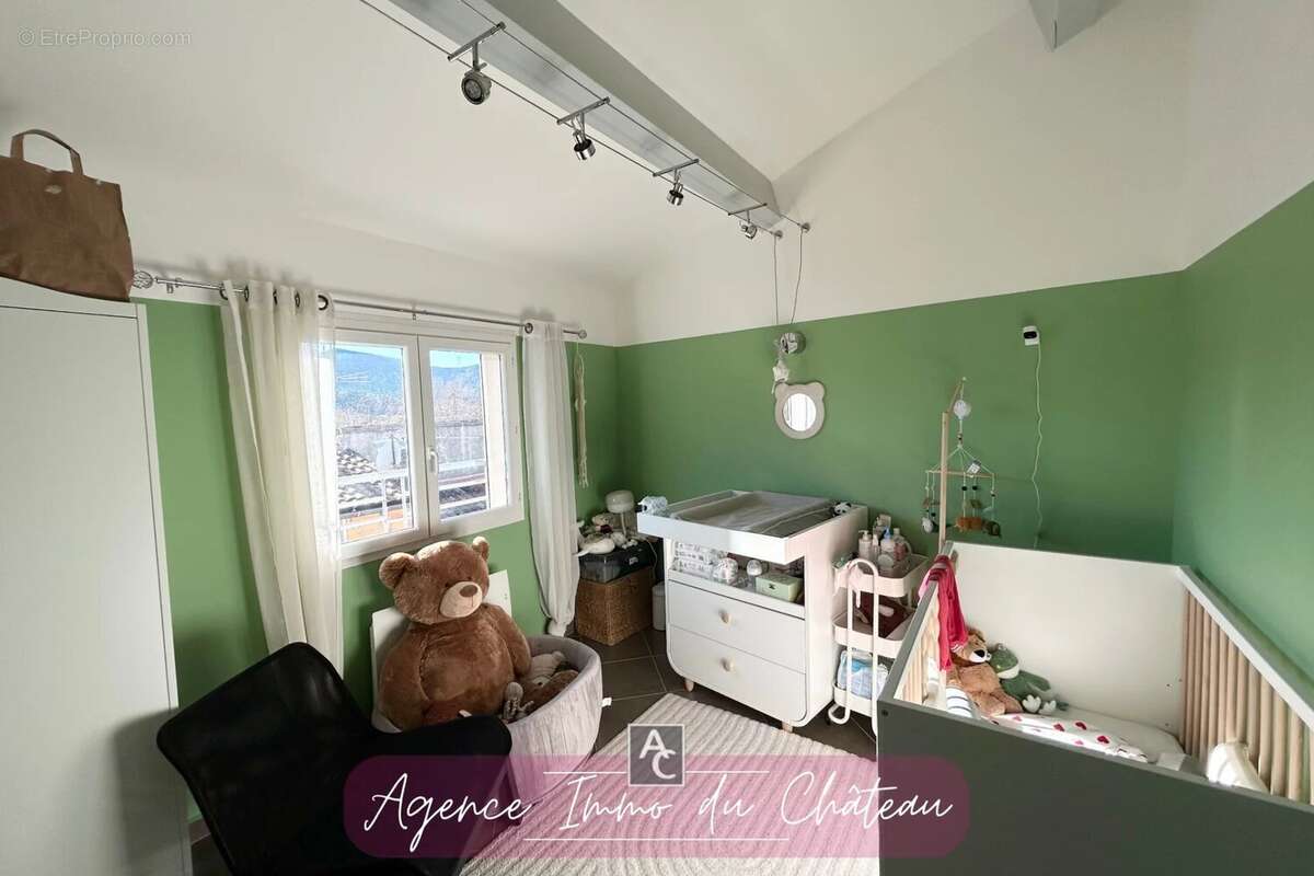 Appartement à ROCBARON