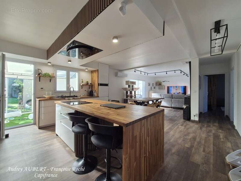 Maison à PUYROLLAND