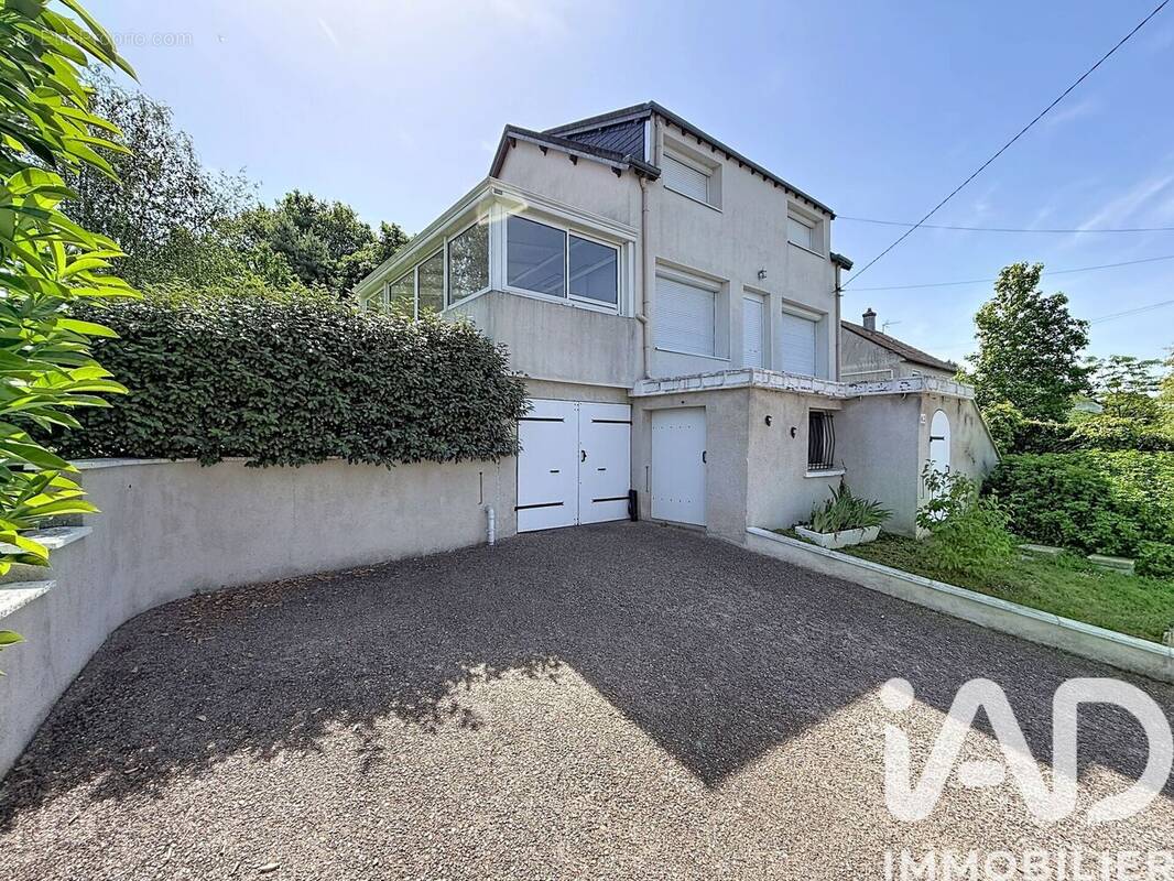 Photo 1 - Maison à MONTRICHARD