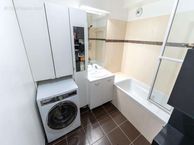 Appartement à COLOMBES