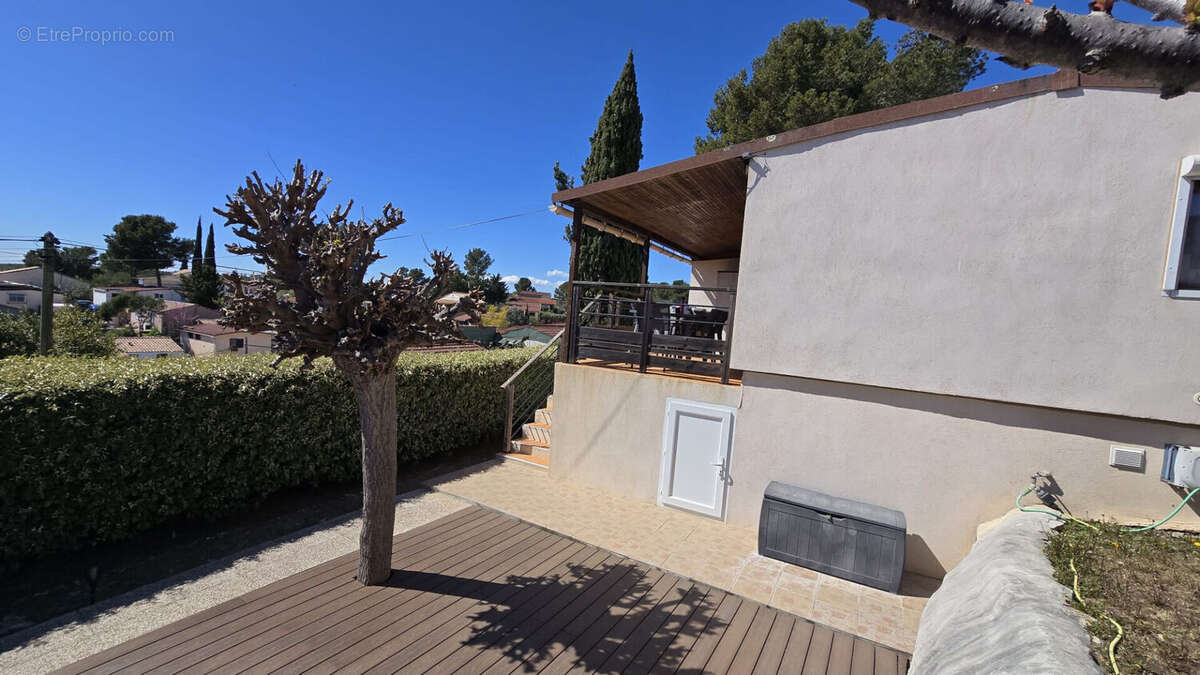 Maison à LE CASTELLET