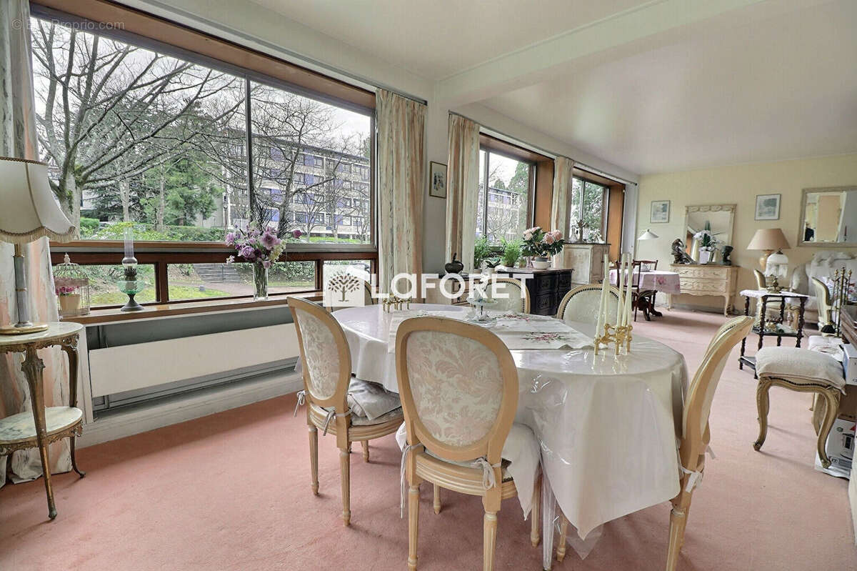 Appartement à LOUVECIENNES