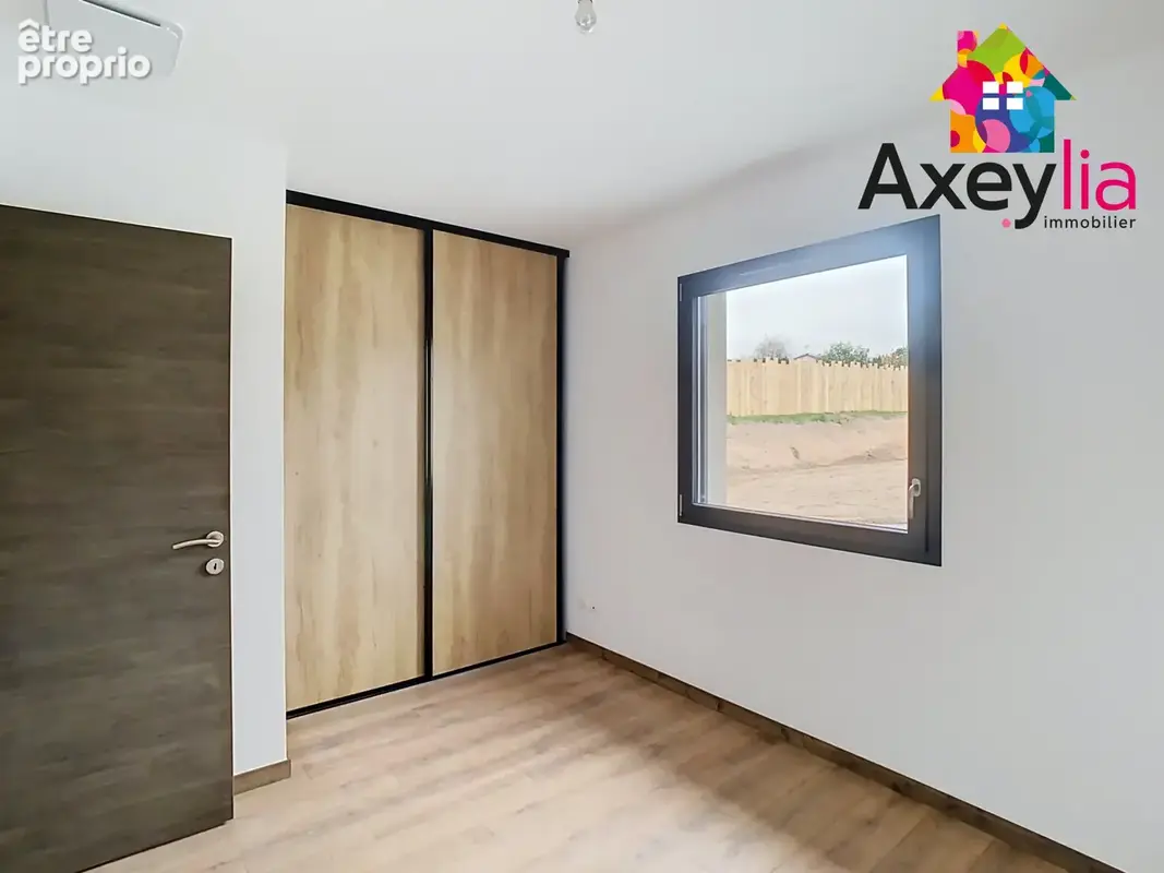 A vendre- côte roannaise - maison neuve de plain-pied 4 chambres sur terrain de 851 m2 - photo 9