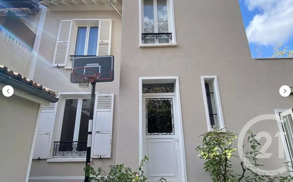 Maison à SAINT-MAUR-DES-FOSSES