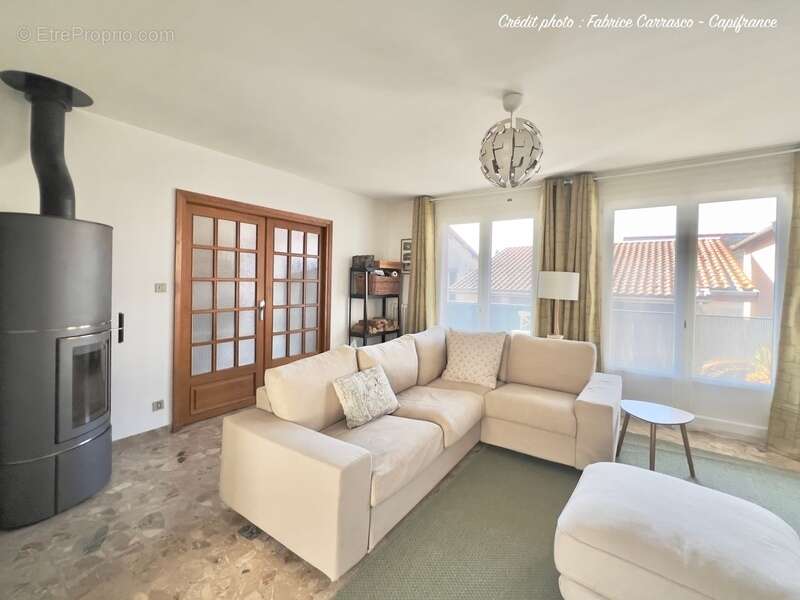 Maison à SAINT-BONNET-PRES-RIOM