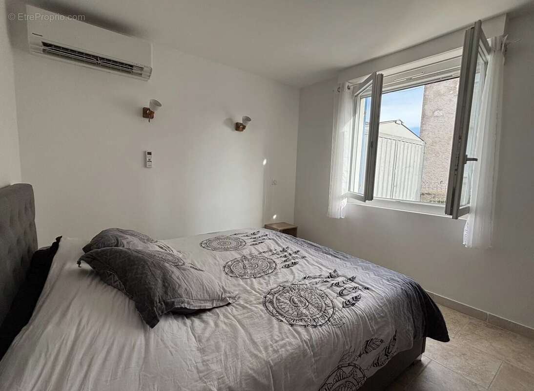 Maison à SAINT-MARTIN-DE-CRAU