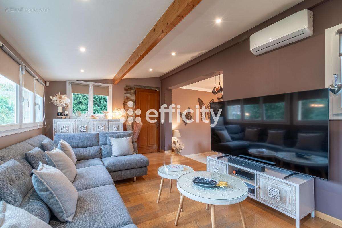 Maison à VILLENEUVE-LE-ROI