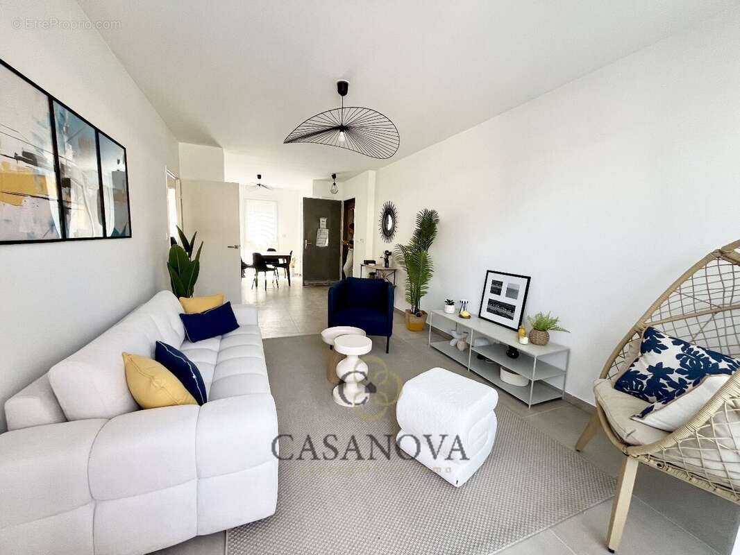 Appartement T3 à vendre, terrasse et stationnement à 2min à pied des plages - photo 2