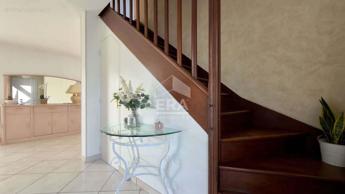 Maison à VIRY-CHATILLON