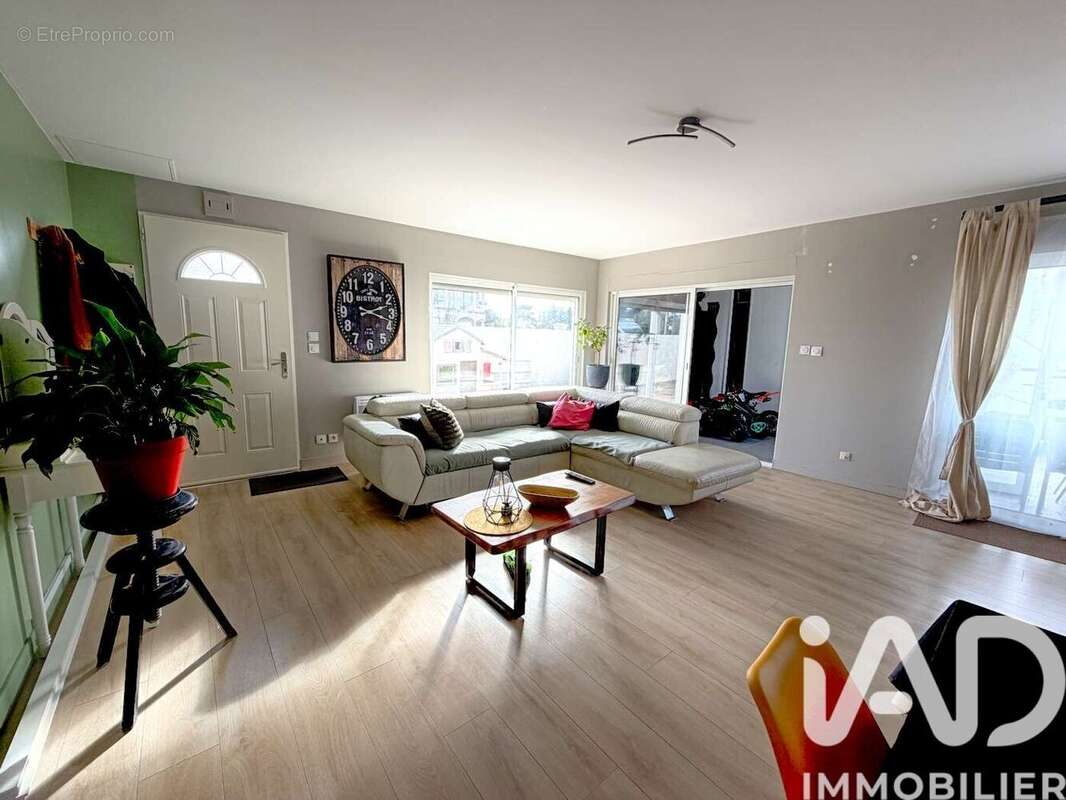 Photo 2 - Maison à AMBARES-ET-LAGRAVE