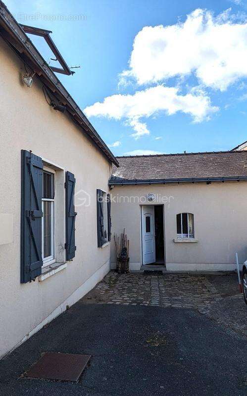 Maison à LES PONTS-DE-CE