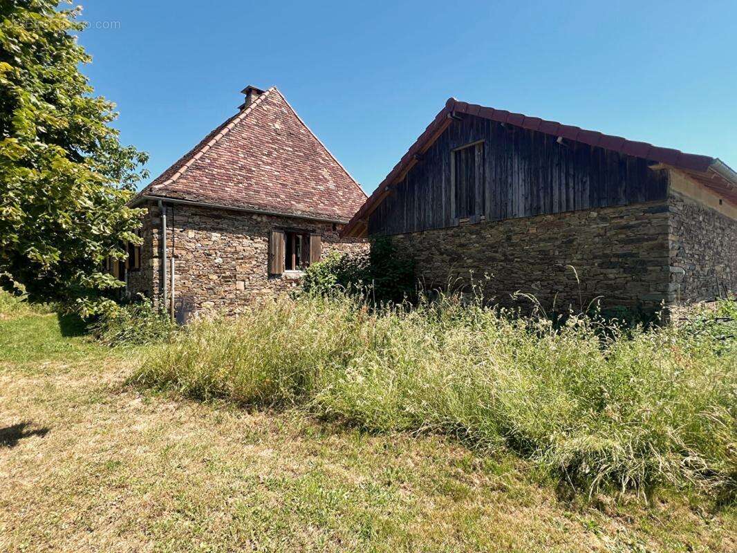 Maison Sarrazac 7 pièce(s) 265 m2 - photo 15