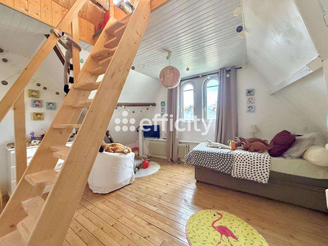 Maison 225 m² à Soissons  - photo 19