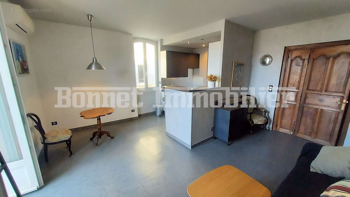 Appartement à NYONS