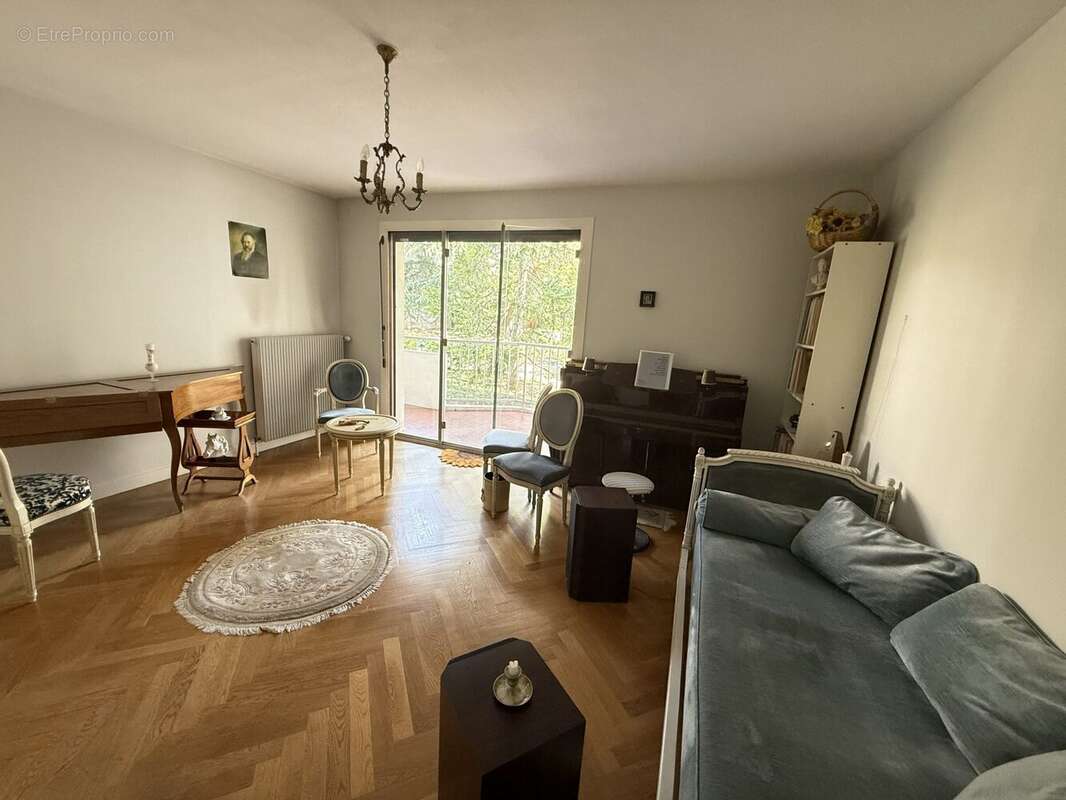 Appartement à BRON