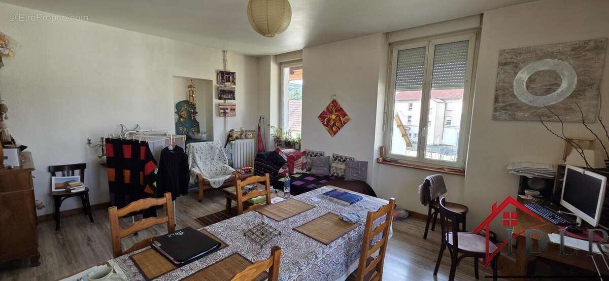 Appartement à ROCHE-LEZ-BEAUPRE