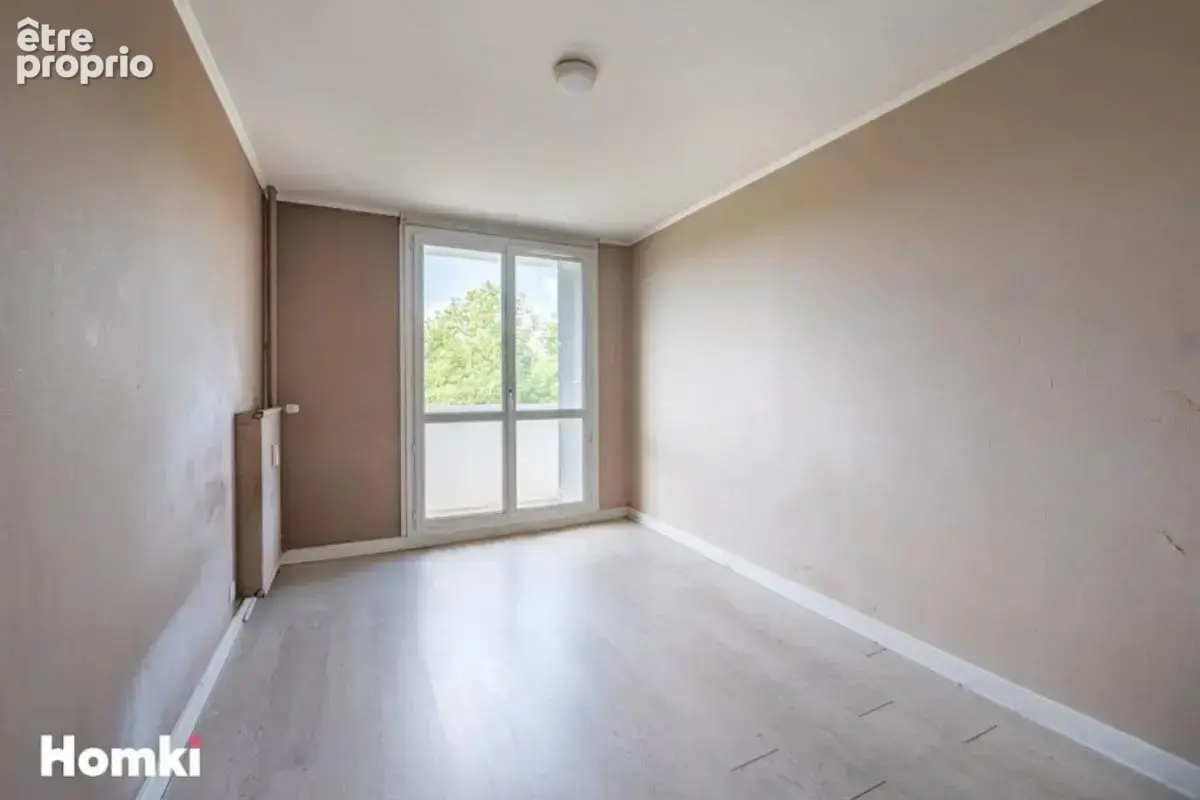 Appartement T5 de 100 m² à Oullins-Pierre-Bénite 69310, Rue du Centenaire - photo 15