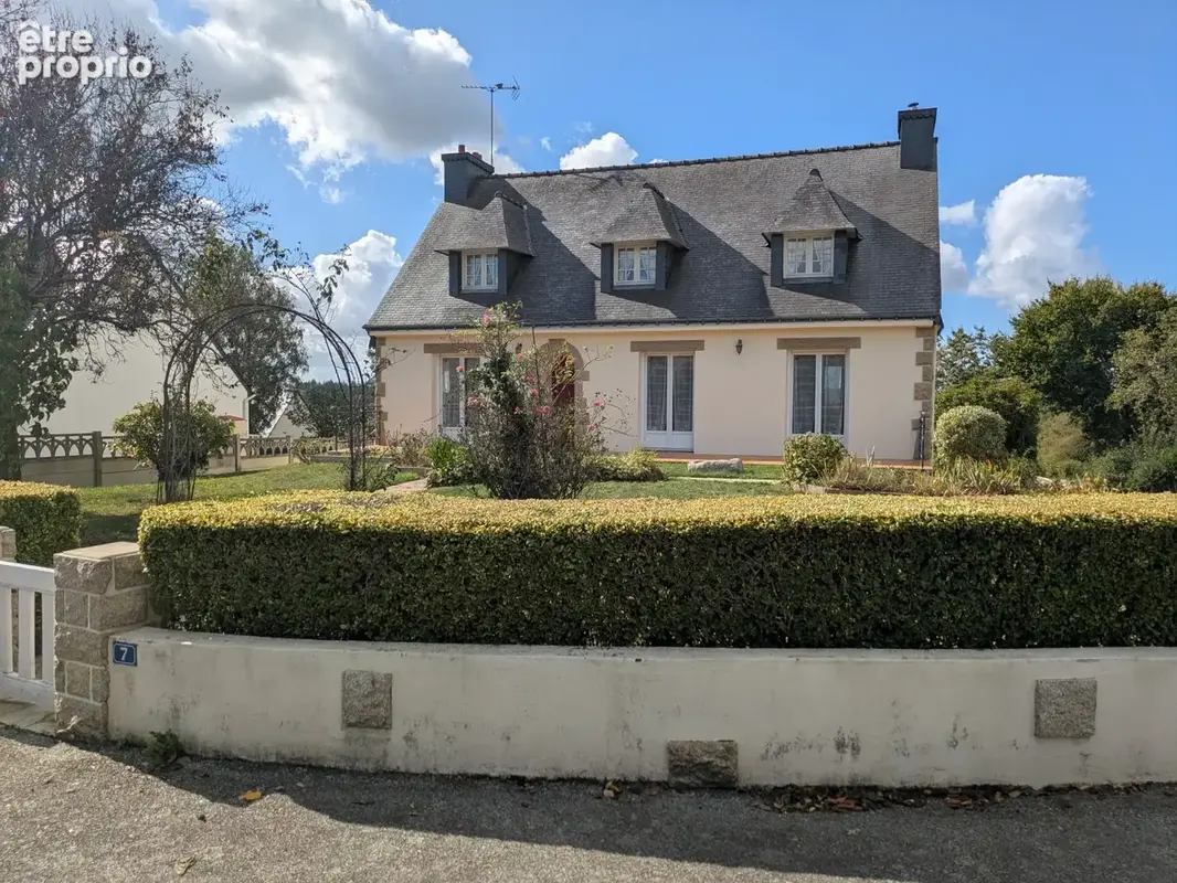 Seglien maison néo bretonne de 150m² de 7 pièces avec vie de plain pied parcelle clôturée de 807m² - photo 2
