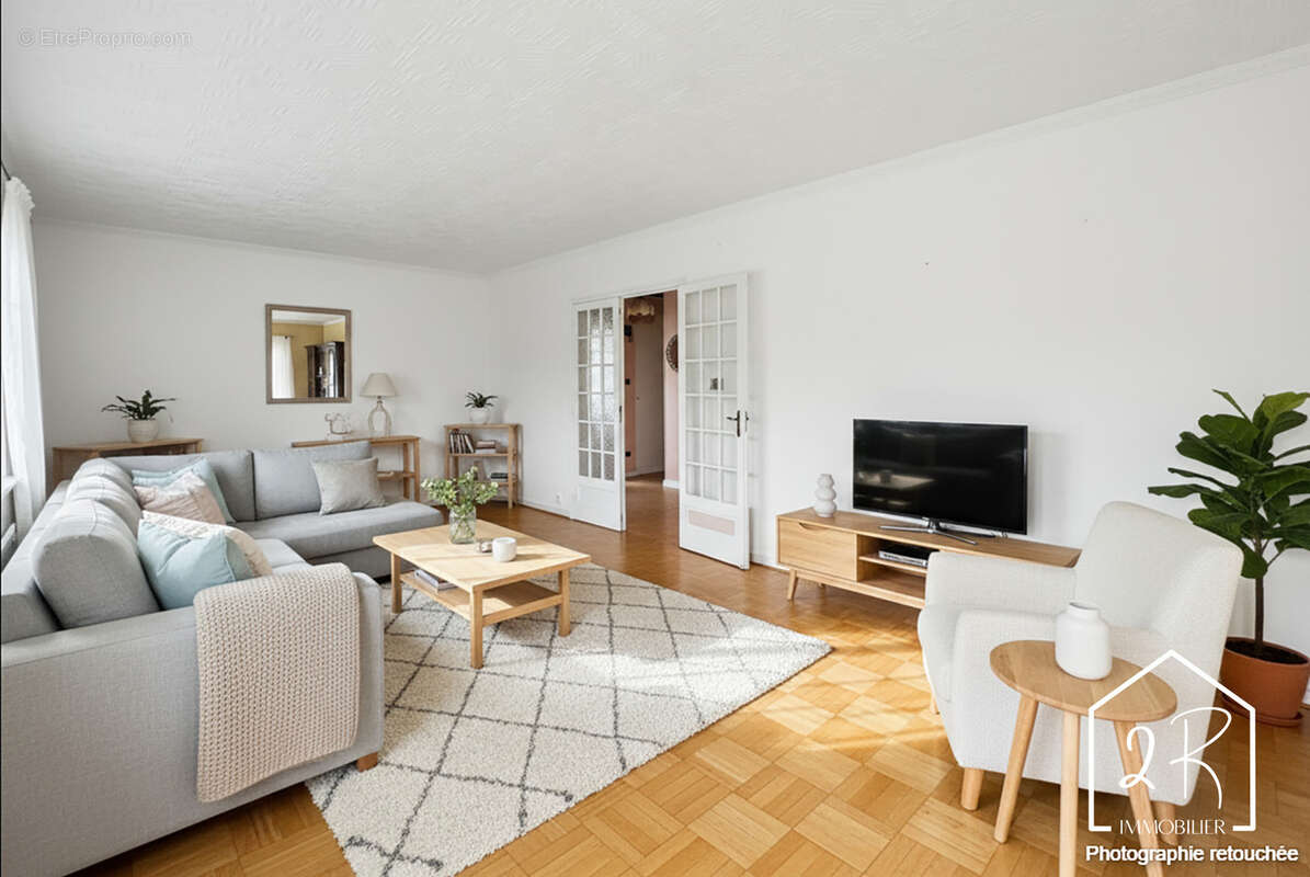 Maison à SEREZIN-DU-RHONE