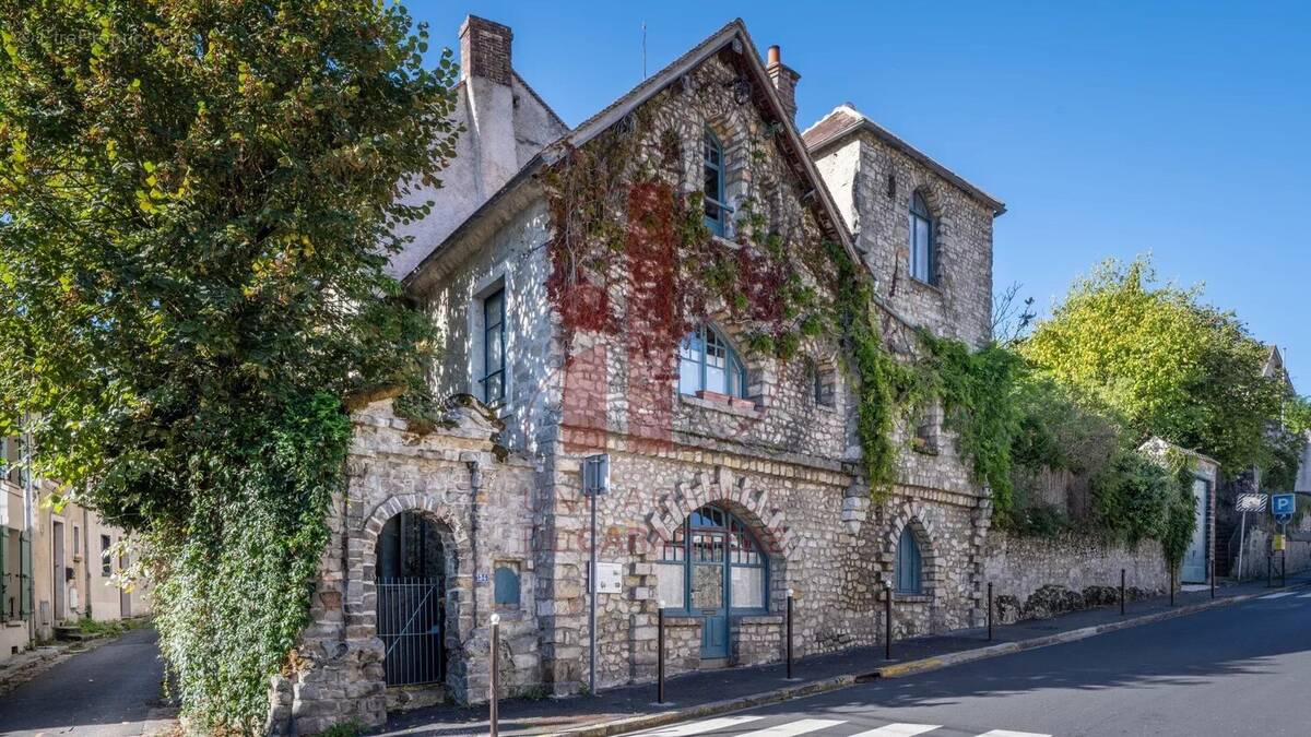 Maison à FONTAINEBLEAU