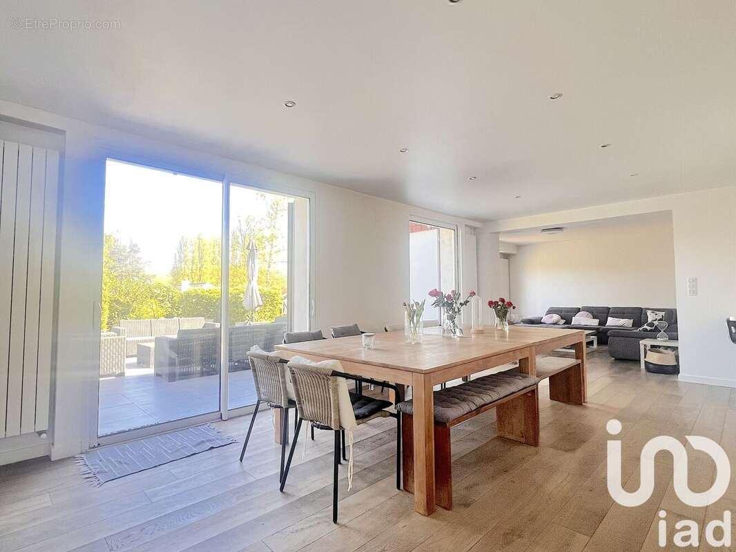 Photo 4 - Maison à LESIGNY