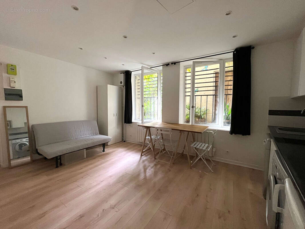 Appartement à PARIS-20E