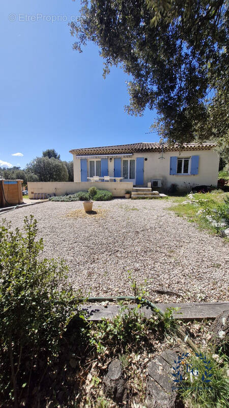 Maison à SEILLONS-SOURCE-D'ARGENS
