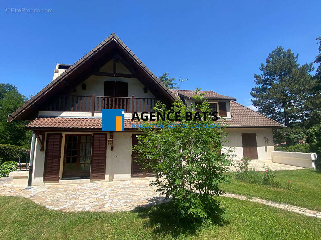 Photo 2 - Maison à ROCHE-LA-MOLIERE