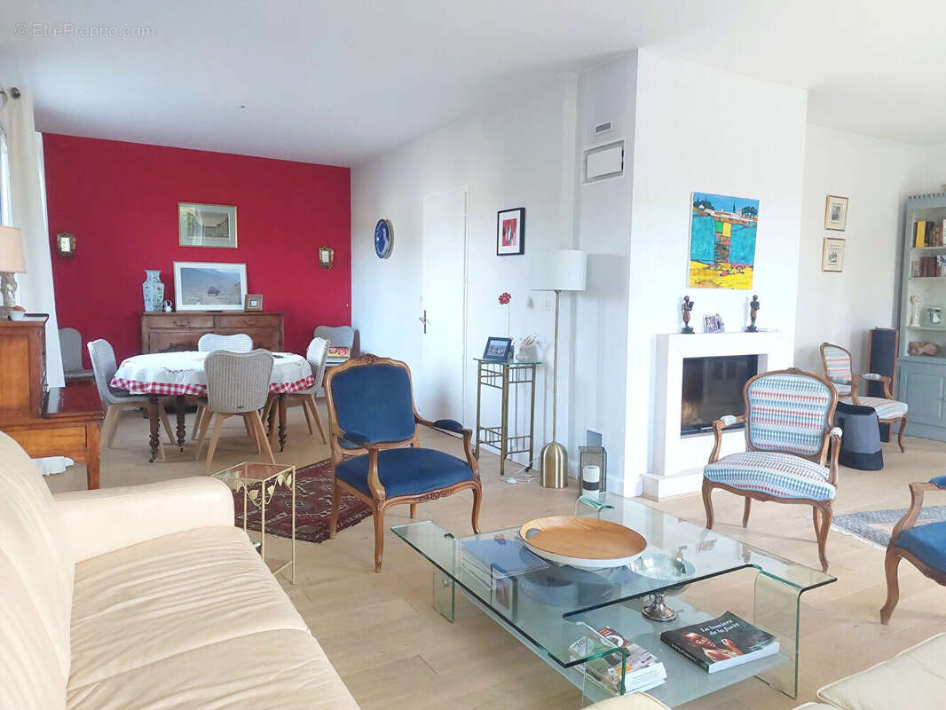 Maison à SAINT-DOULCHARD