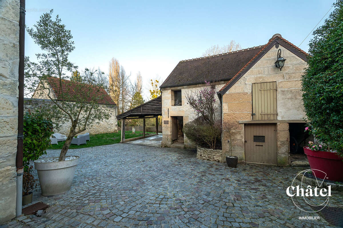 Maison à PONTPOINT