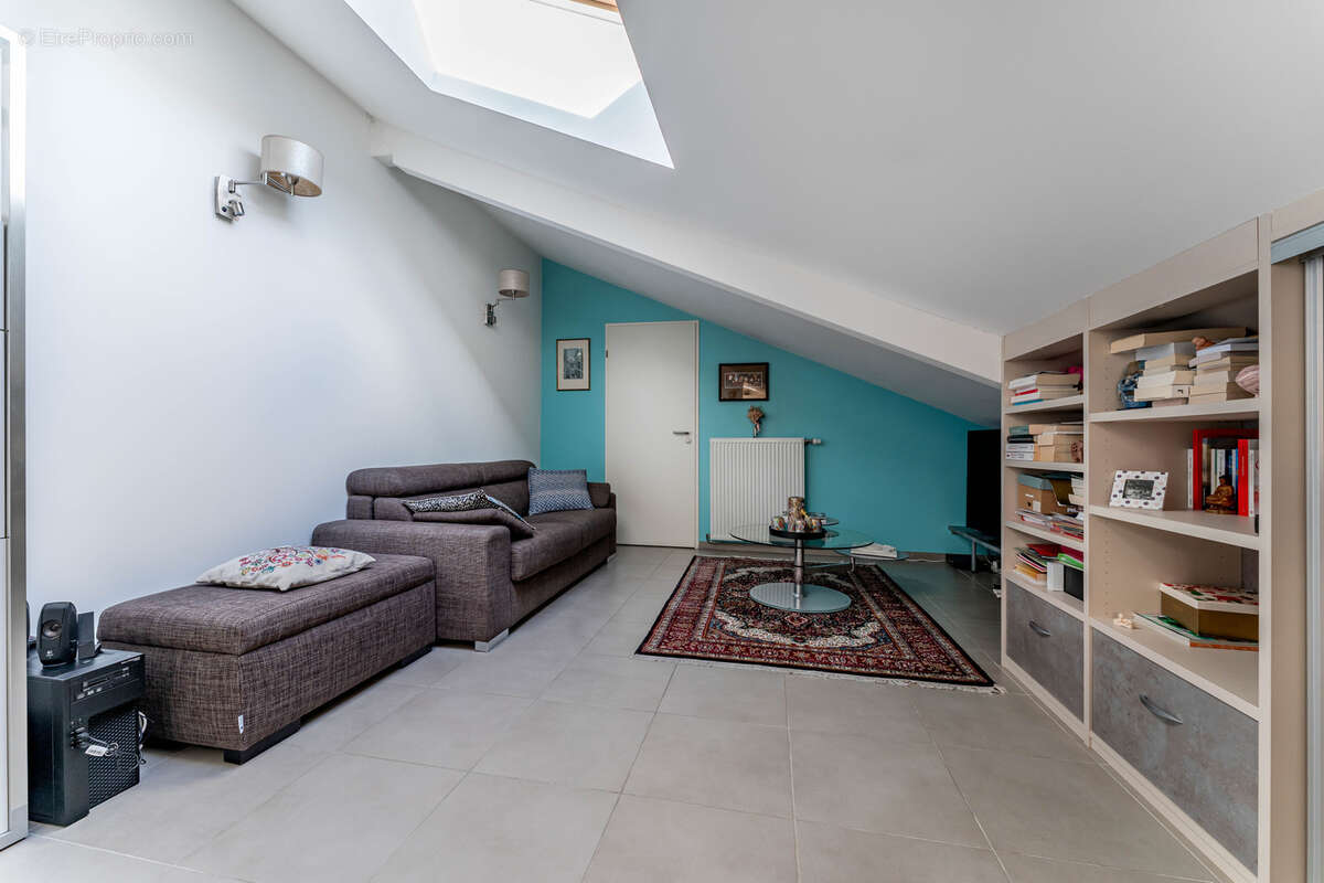 Appartement à TASSIN-LA-DEMI-LUNE