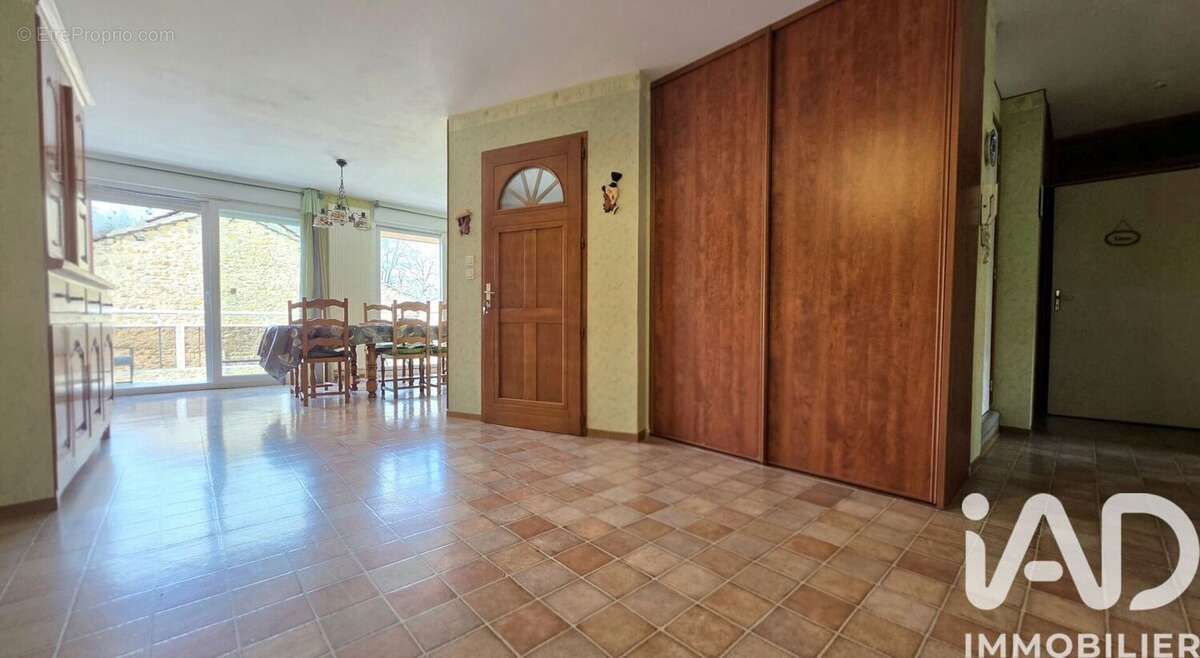 Photo 4 - Appartement à CHARLEVILLE-MEZIERES